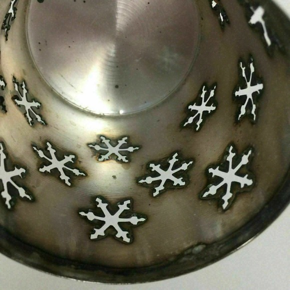 Silver Metal Snowflakes Cut-Out Candle Holder Votive Tea Light 3.5" Vintage - Picture 3 of 6